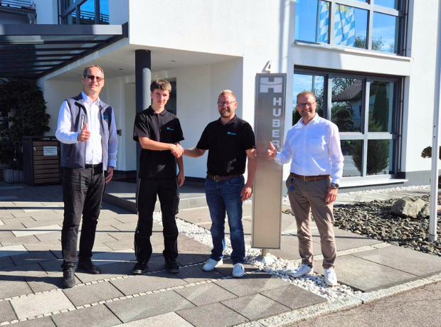 Herzlich willkommen im Huber-Team, Christian! Herzlich willkommen im Huber-Team, Christian!