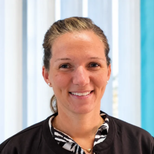 Leiterin Verwaltung Stefanie Heckel Leiterin Verwaltung Stefanie Heckel